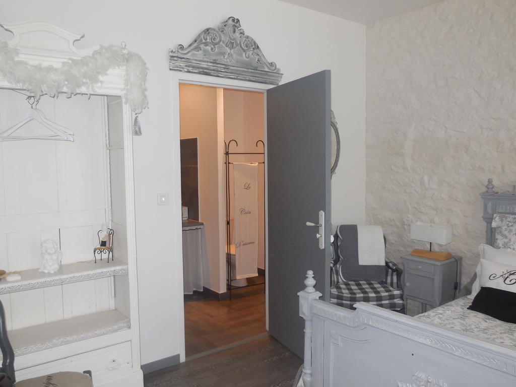 Bed and Breakfast Le Cordon Blanc-Évran Zimmer foto