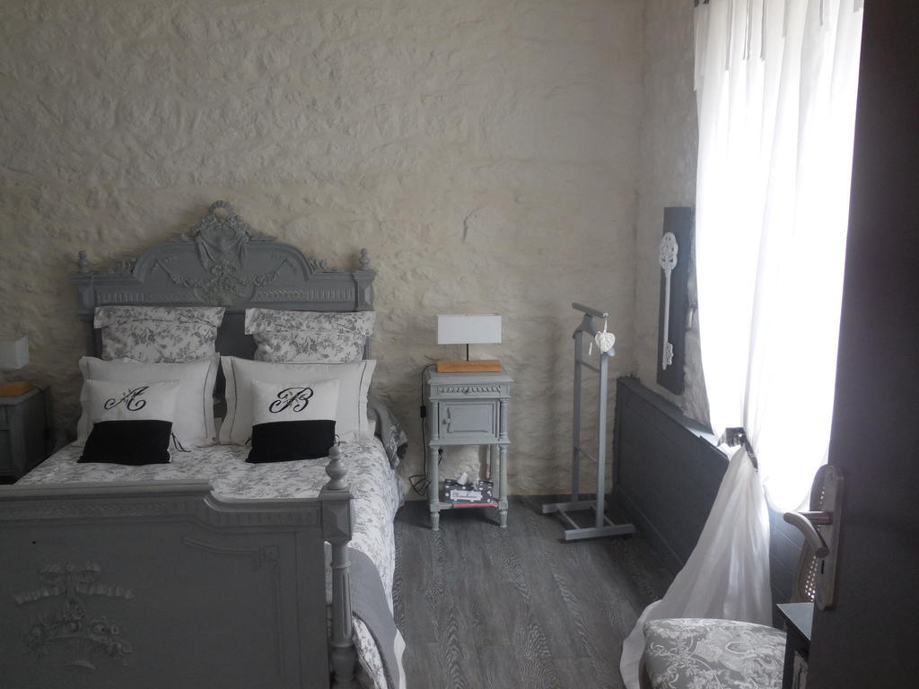 Bed and Breakfast Le Cordon Blanc-Évran Zimmer foto