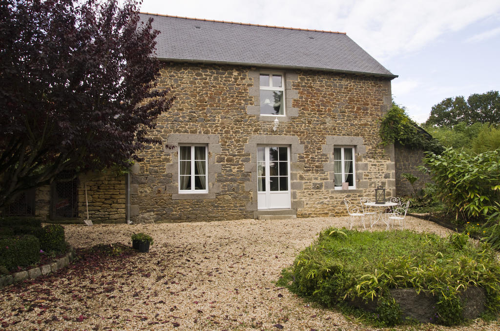 Bed and Breakfast Le Cordon Blanc-Évran Exterior foto