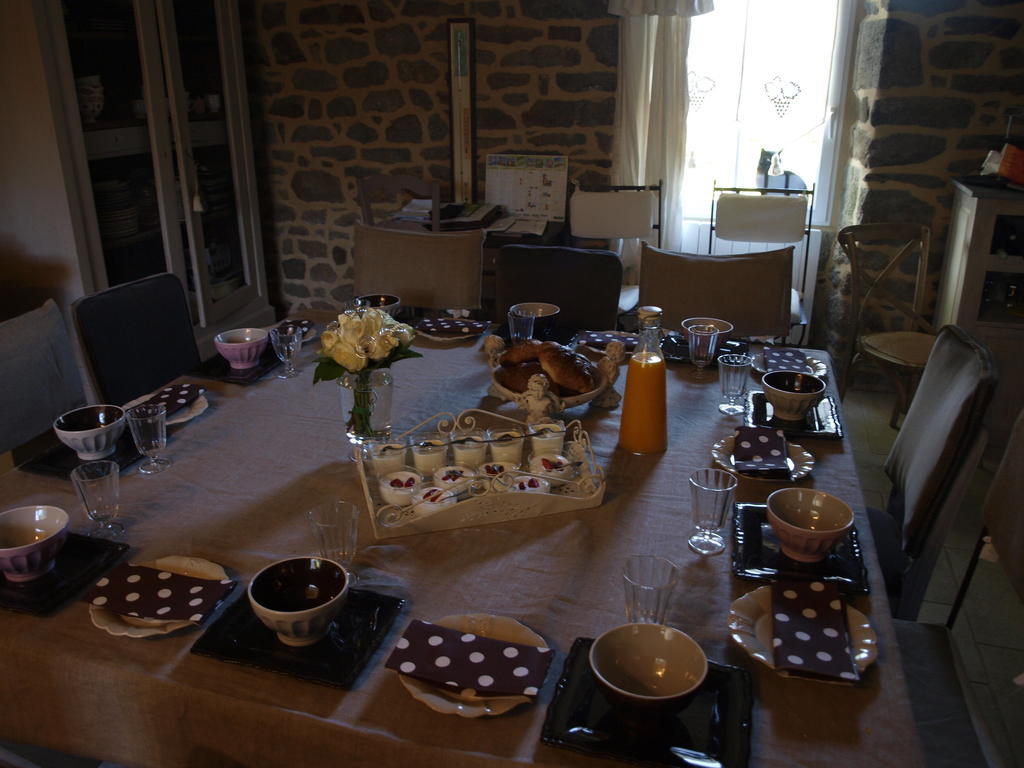 Bed and Breakfast Le Cordon Blanc-Évran Exterior foto